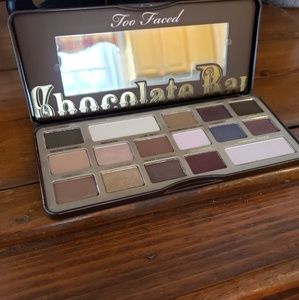 Too Faced Eyeshadow chocolate bar Pallet